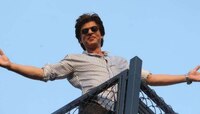 किंग खानने असं केलं विंग कंमाडर अभिनंदनचं स्वागत 