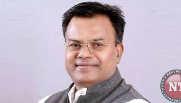 रामटेकमध्ये काँग्रेसमधून अर्ज दाखल करण्यासाठी पोहचले दोन उमेदवार