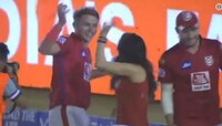 IPL 2019 VIDEO : खेळाडूसोबत मैदानावरच प्रितीचं भांगडा नृत्य..... 