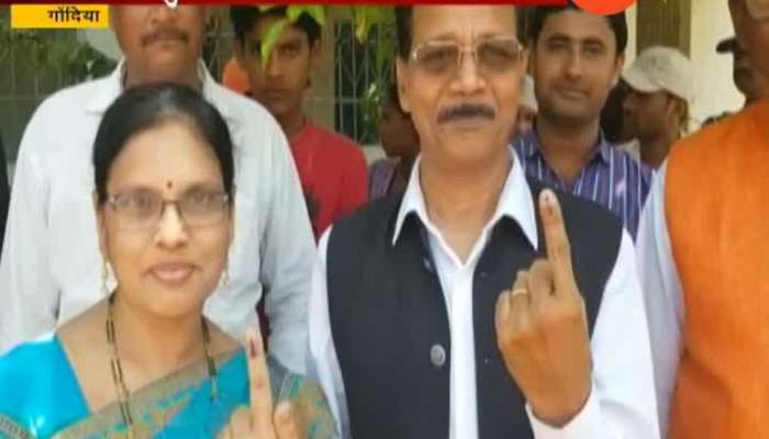 Gondiya BJP Minister Rajkumar Badole Cast Vote With Family