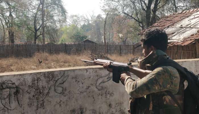 गडचिरोलीत नक्षलवादी दहशत, दिवसभरात पाच घटना