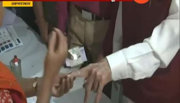 Ahmedabad Lk Advani Casts His Vote
