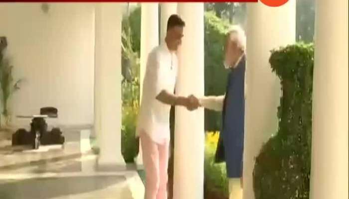 New Delhi PM Modi Non political Interview Taken By Bollywood Actor Akshay Kumar