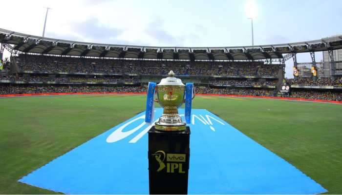 IPL 2019: प्लेऑफच्या शेवटच्या २ स्थानांसाठी ५ टीममध्ये टक्कर