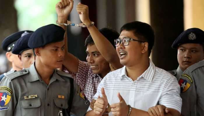 म्यानमार: रोहिंग्या संकटावर वार्तांकन करणाऱ्या २ पत्रकारांची अखेर जेलमधून सुटका