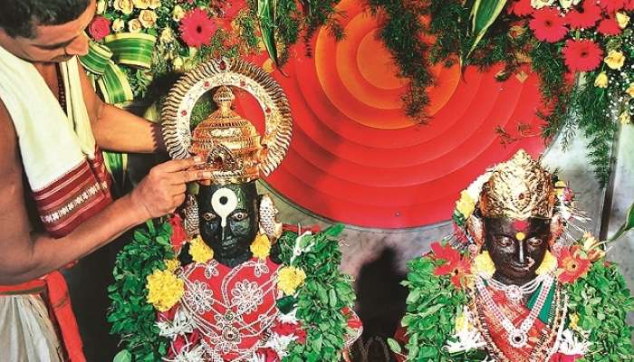 पंढरपुरात बंडखोर बडव्यांनी उभारला वेगळा 'विठ्ठल' 