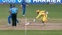 IPL 2019 : धोनीच्या विकेटवरुन शंकाच, नेटकऱ्यांमध्ये नाराजी 