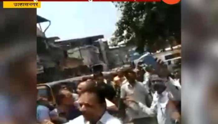 Ulhasnagar Camp 4 Fight Between Traffic Towing Worker And Car Owner