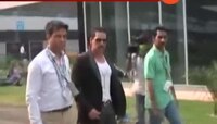 रॉबर्ट वाड्रांची आर्थिक गैरव्यवहारप्रकरणी चौकशी