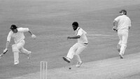 World Cup flashback : वर्ल्ड कपची ती फायनल, वेस्ट इंडिजच्या भेदक बॉलिंगने १२ रनमध्ये