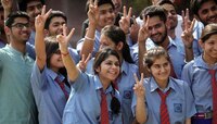 SSC Result 2019 : दहावीत मुलींची सरशी, पण एकूण निकाल १२ टक्क्यांनी घटला