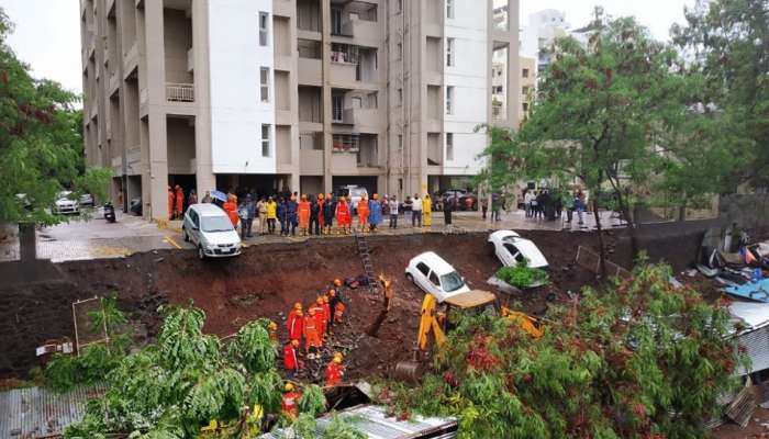 कोंढवा दुर्घटना : मृतांच्या नातेवाईकांना चार लाखांची मदत 