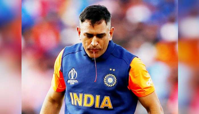 World Cup 2019 : इंग्लंडविरुद्ध सामन्यातील पराभवासाठी धोनीला दोष देण्याआधी 'हे' नक्की वाचा  