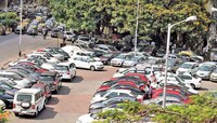 गाड्या पार्क करताना सावधान! आजपासून ५ ते १० हजारांचा दंड
