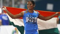 समलैंगिकतेवर प्रश्नचिन्ह उपस्थित करणाऱ्यांना दुती चंदचं 'गोल्डन' प्रत्यूत्तर