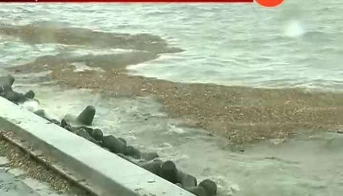 Mumbai Alert For Heavy Rain As Heavy Trash Floating In Sea