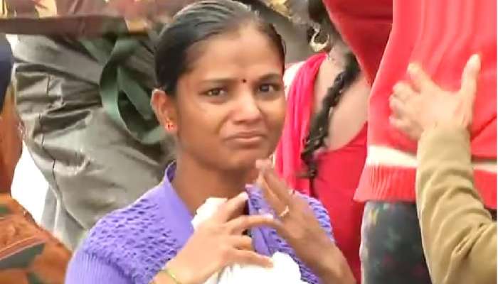 आणि 'सुजाता आंबी' पूरग्रस्तांच्या वेदना सांगणाऱ्या 'चेहरा' ठरल्या
