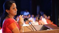 राष्ट्रवादीला गळती सुरु असताना सुप्रिया सुळेंची भावूक प्रतिक्रिया