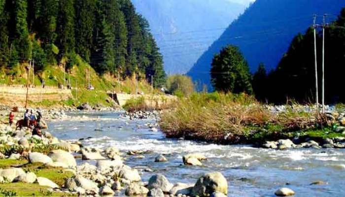 महाराष्ट्र सरकार काश्मीरमध्ये बांधणार रिसॉर्ट; लवकरच जमिनीची खरेदी