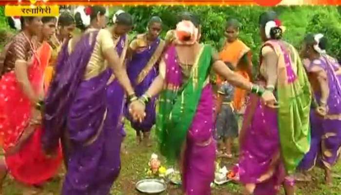 Ratnagir Kokani Women Giving Warm Welcome To Gauri In Ganeshotsav.