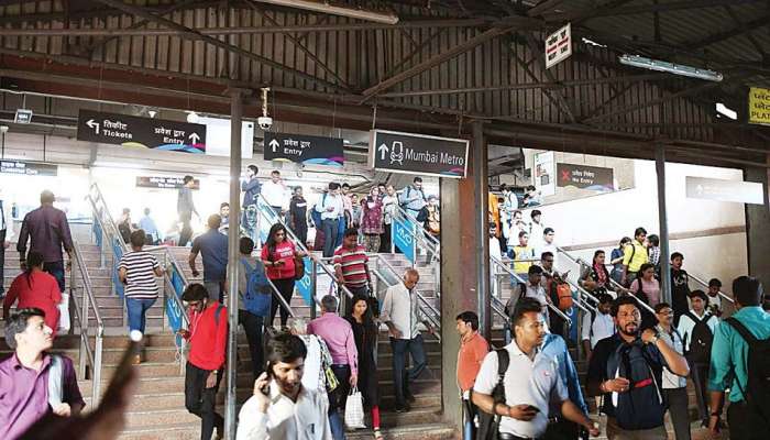 गर्दीवर नियंत्रण मिळवण्यासाठी घाटकोपर रेल्वे स्थानकात होणार 'हे' बदल