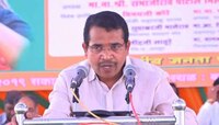 लातूरच्या अभिमन्यू यांच्यासाठी बंडखोर उमेदवारांचे चक्रव्यूह