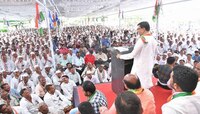 थोरातांचा राधाकृष्ण विखे-पाटील यांना टोला, 'मी पळून गेलो नाही'