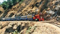 माथेरान शटल सेवा बंद, सर्व पक्षीय नेत्यांचा रेल रोको 