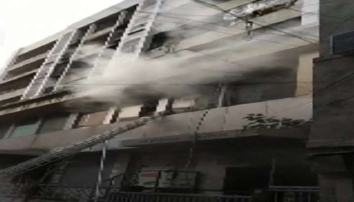 मुंबईत इमारतीला आग; अग्निशमन दल घटनास्थळी 