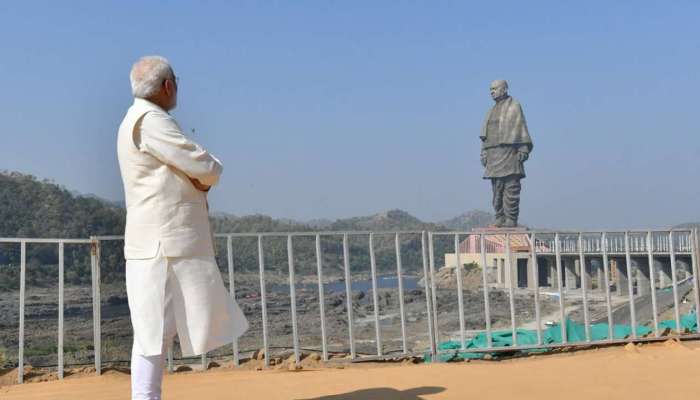 पोलीस स्थानकांमध्ये सरदार वल्लभभाई पटेलांचा फोटो लावणं बंधनकारक 