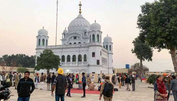 मनमोहन सिंग कर्तारपूर कॉरिडोअरच्या उद्घाटनाला जाणार पण...