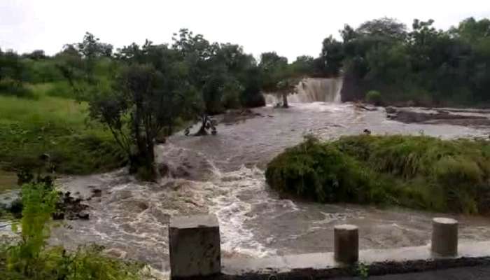 लातूरमध्ये नदीला पूर, अनेक गावांचा संपर्क तुटला