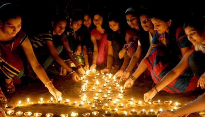 Diwali 2019 : तेजपर्वाची उत्साहात सुरुवात