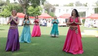 परदेशी नागरिकांमध्येही दिवाळीचा उत्साह; बॉलिवूड गीतांवर धरला ठेका 