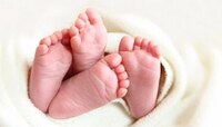 नवजात जुळ्या मुलींना सोडून आईवडिलांचं रुग्णालयातून पलायन