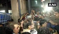चिदंबरम १०६ दिवसांनी तुरूंगातून बाहेर, कार्यकर्त्यांकडून जोरदार स्वागत