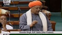 'ऑटोमोबाईल सेक्टरमध्ये मंदी असेल तर रस्त्यावर ट्रॅफिक जाम का होते?'