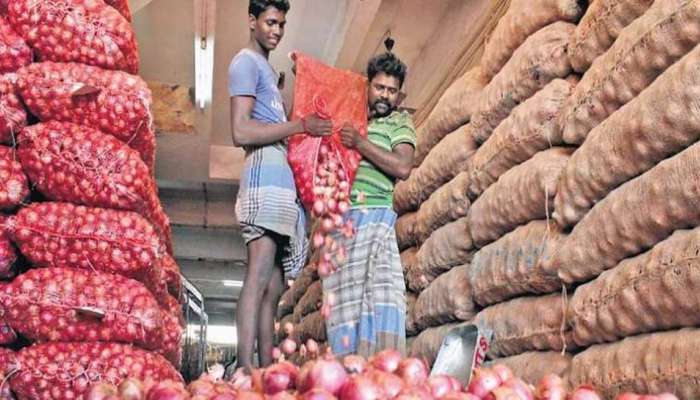 लासलगाव बाजारात कांद्याच्या दरात घसरण 