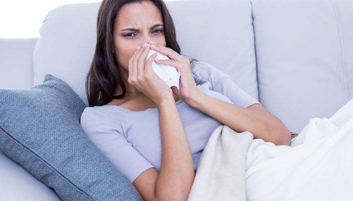सर्दी, तापावर एंटिबायोटिक्स घेताय? हे वाचाच