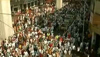 परभणीत मोर्चाला हिंसक वळण, गाड्यांचं नुकसान
