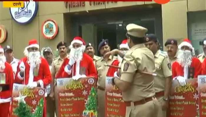 Thane Santa On Road For Traffic Rules.