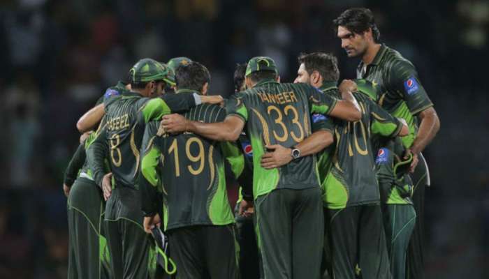 पाकिस्तानी क्रिकेटपटूंची धर्मांधता, याआधीही घडल्या आक्षेपार्ह घटना