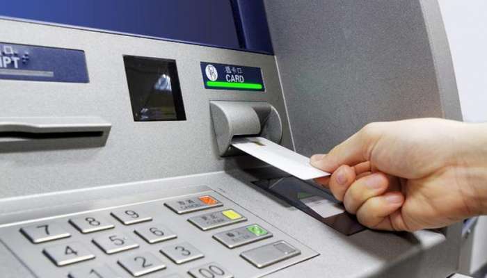 SBI च्या ग्राहकांसाठी गुडन्यूज, नवीन वर्षात ATM मधून पैसे काढताना OTP 