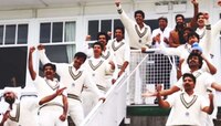 रणवीरच्या '८३' टीमकडून कपिल देव यांना सलाम