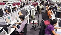 'आर्थिक मंदीमुळे रोजगार निर्मिती घटणार, १५ लाख नोकऱ्या जाण्याची शक्यता'