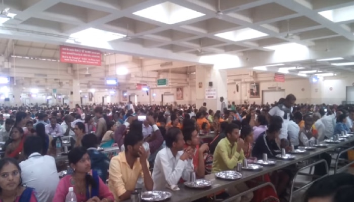 शिर्डी बंदने भक्तांचे हाल, मदतीला धावलं साईंचं प्रसादालय