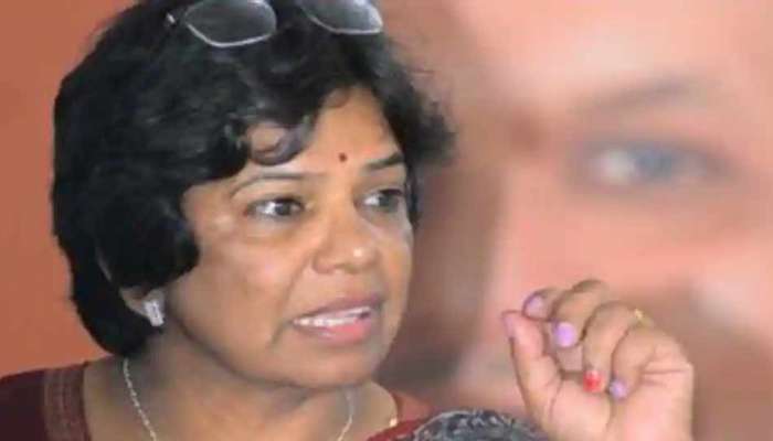 महिला आयोगाच्या अध्यक्ष विजया रहाटकर यांचा पदाचा राजीनामा 