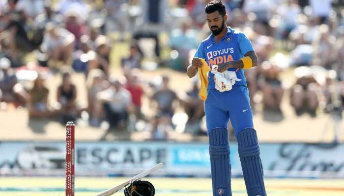 IND vs NZ: केएल राहुल 'द्रविड'च्या पंगतीत, विराटलाही मागे टाकलं