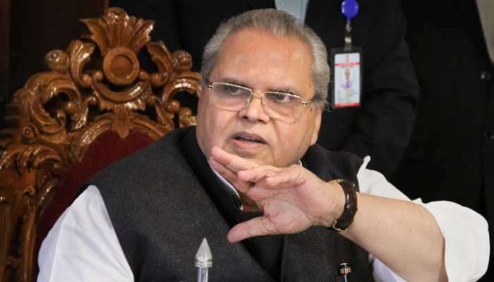 'काश्मीरचे राज्यपाल सतत दारू पितात', गोव्याच्या राज्यपालांचे वादग्रस्त विधान 