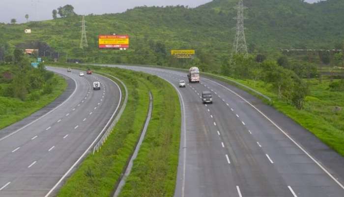 मुंबई-गोवा महामार्ग चौपदरीकरणाचा आढावा, उदय सामंत यांच्या संबंधितांना सूचना